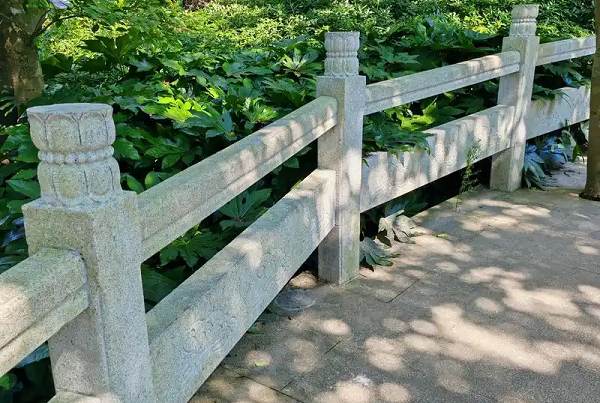 青岛市大连石栏杆厂家怎么选热销款一